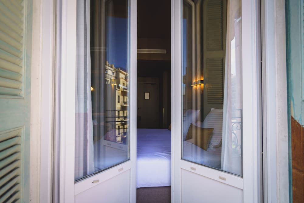 Gounod Hotel - Exterior