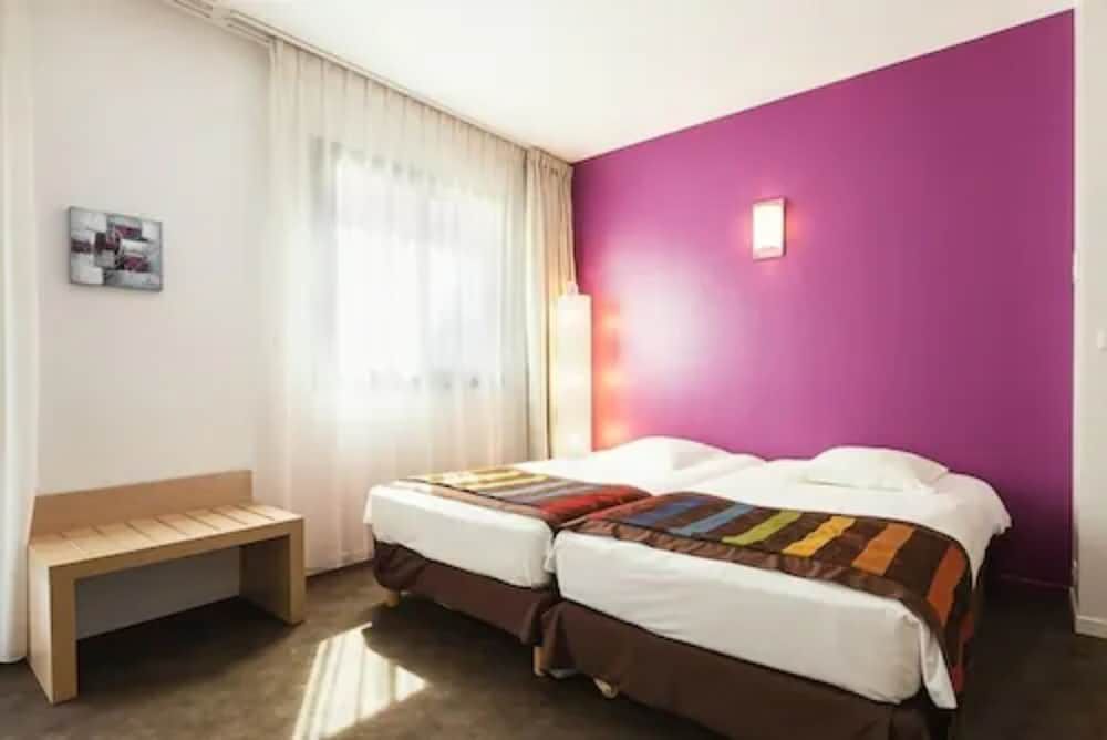 Esatitude Hôtel - Room - 1
