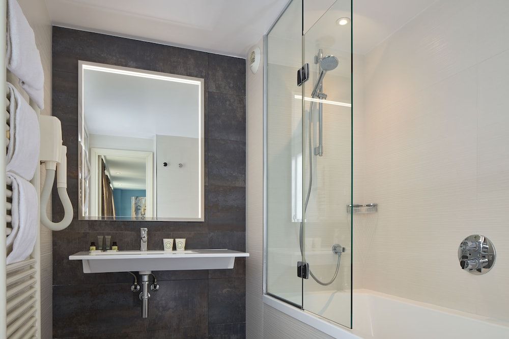 Grand Hotel Malher - Bathroom - 1