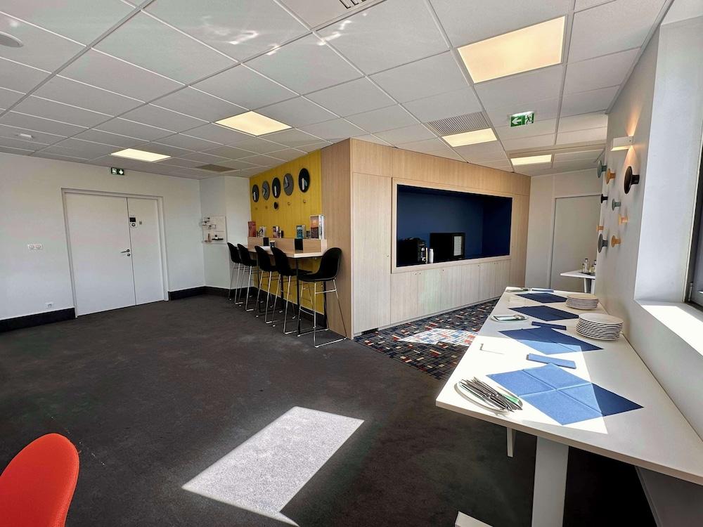 Radisson Hotel Bordeaux Saint Jean photo