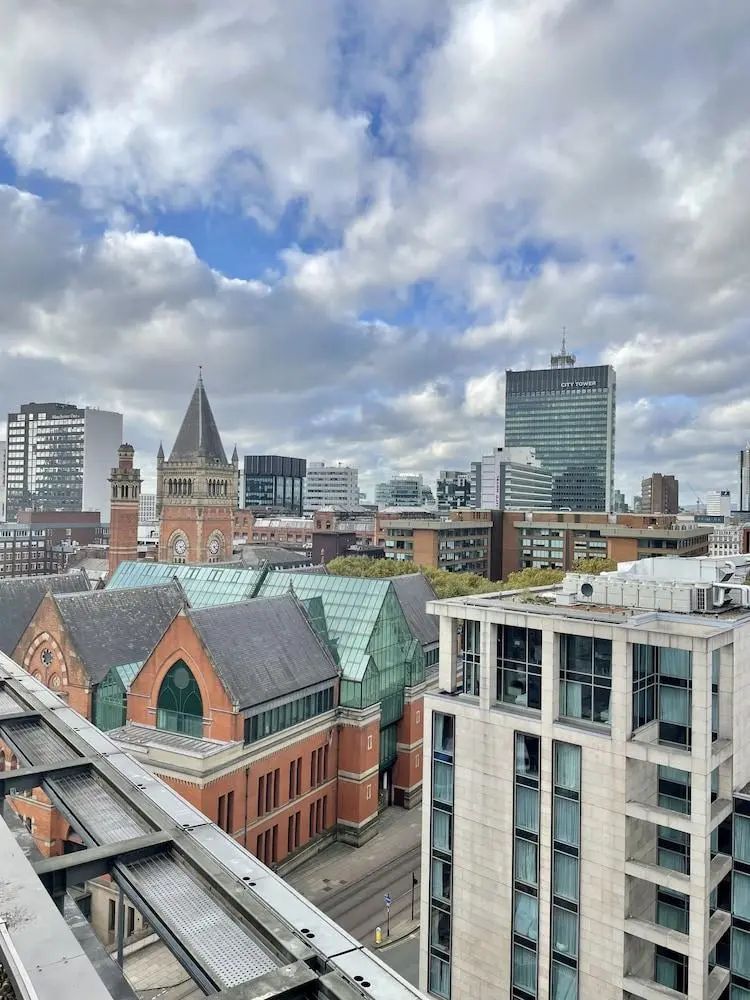 DoubleTree by Hilton Manchester - Piccadilly - City view - 2