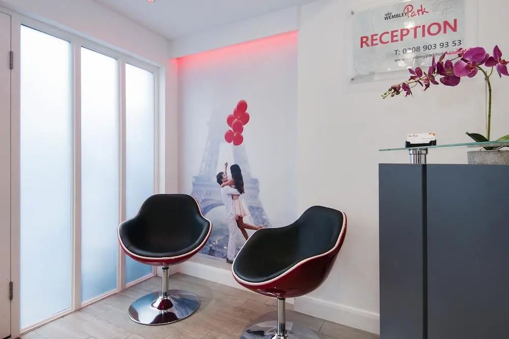 Wembley Park Hotel - Breakfast area - 2