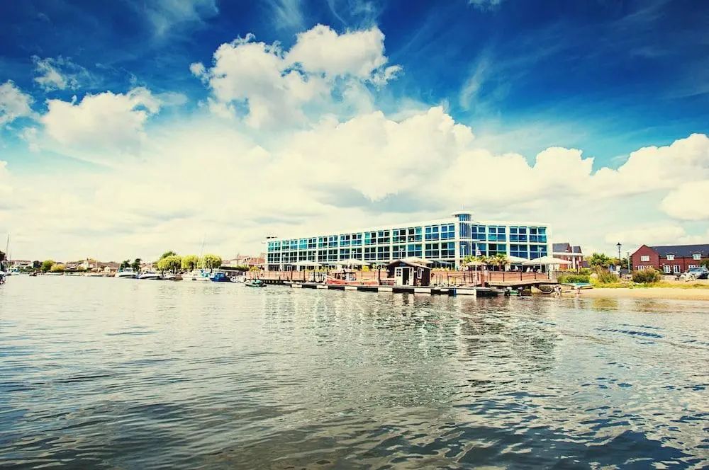Captains Club Hotel - Primary image