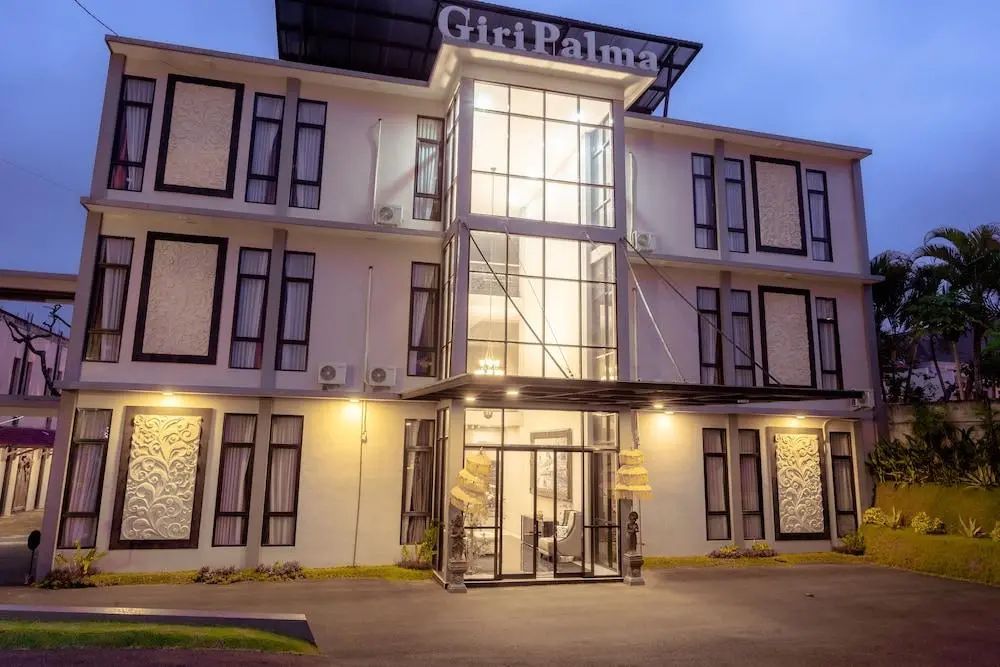 Giri Palma Hotel - Front of property - 2