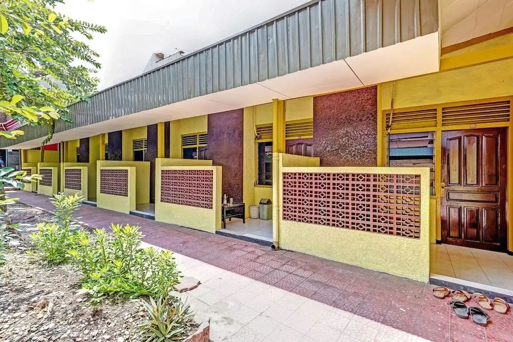 Hotel Kalimantan Surabaya - Lobby - 2