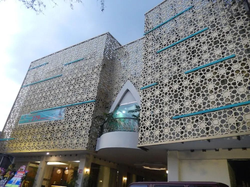 Grand Amira Hotel - Front of property - 3