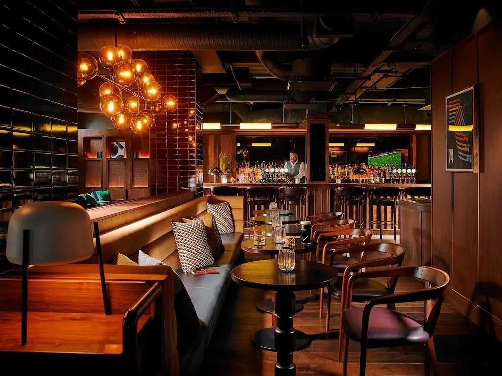The Mont - Bar (on property) - 2