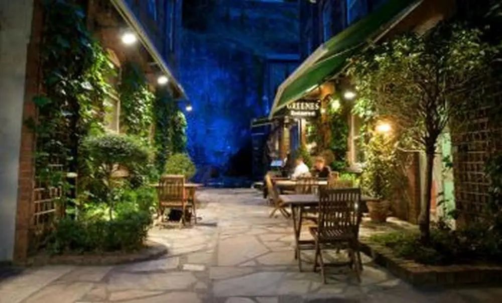 Isaacs Hotel Cork City - Outdoor dining - 2