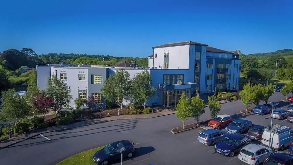 Newtown Park Hotel - Primary image