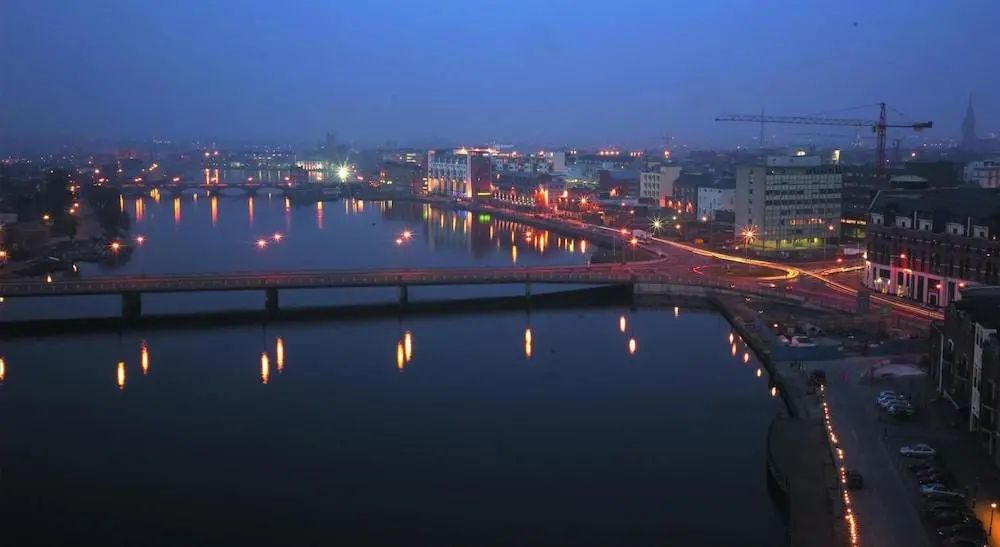 Limerick City Hotel - Pool - 2