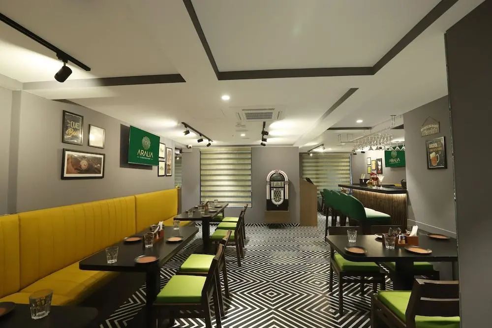 Aralia MIDC 商務飯店 - Restaurant - 2