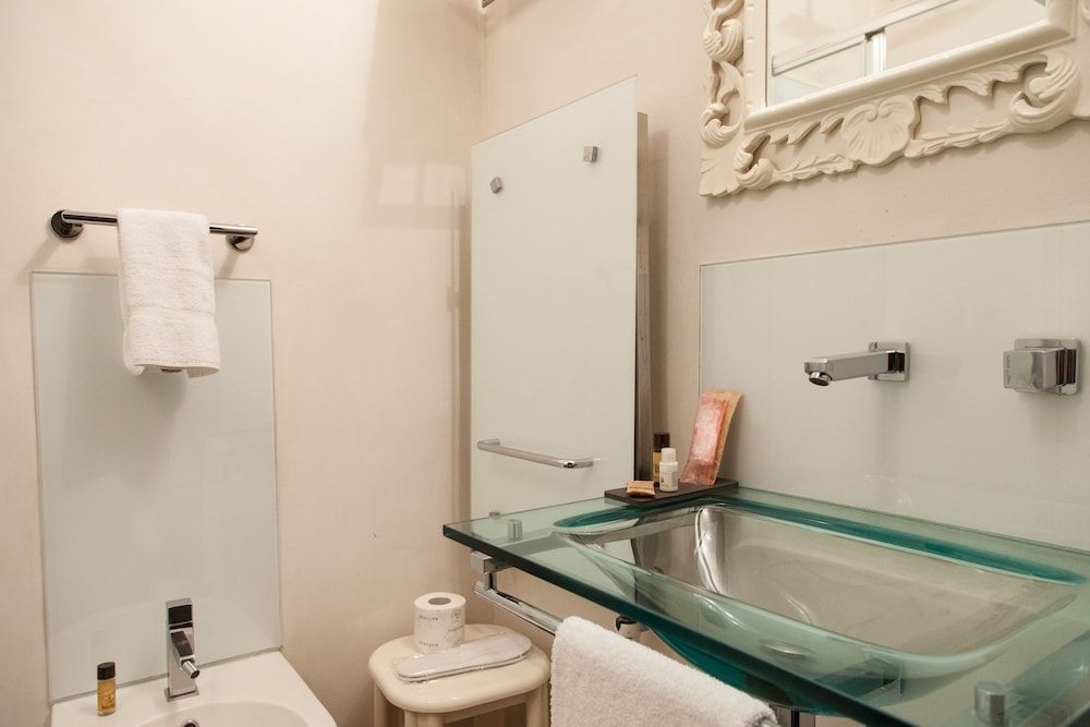 Borghese Palace Art Hotel - Bathroom - 2
