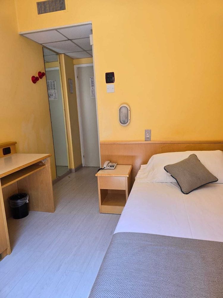 Mokinba Hotels Sant'Ambroeus - Room - 2
