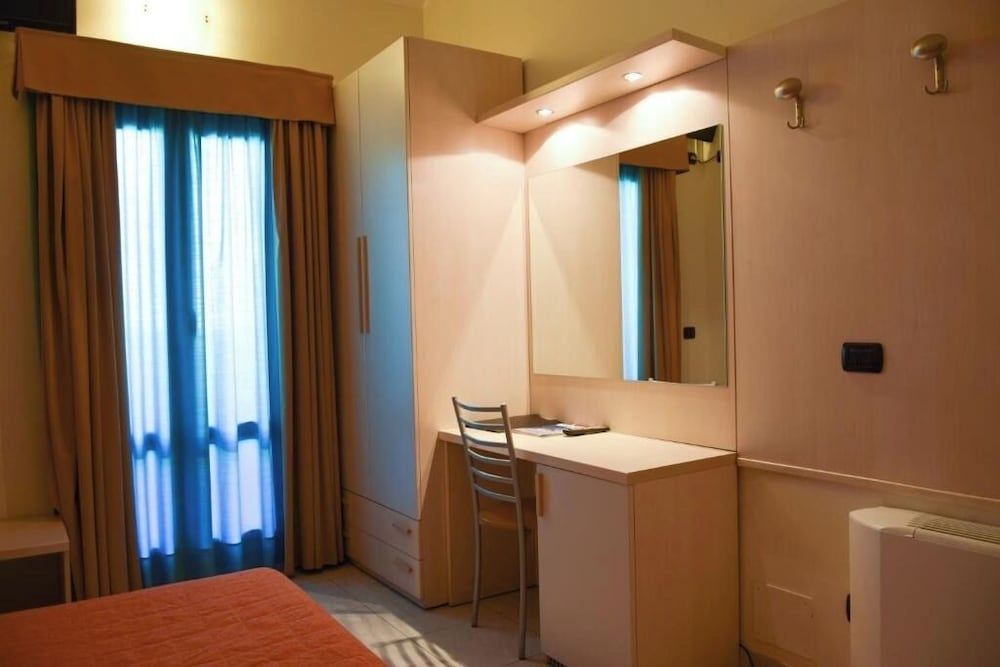Hotel Losanna - Room - 1