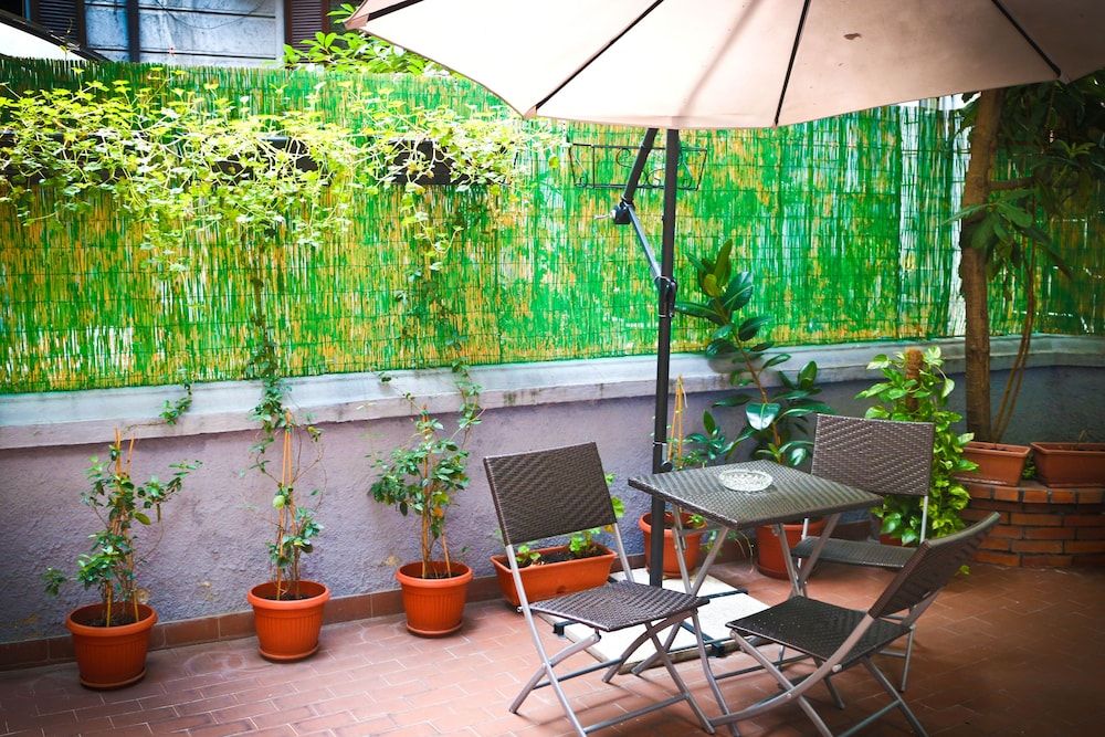 Hotel Losanna - Terrace/patio
