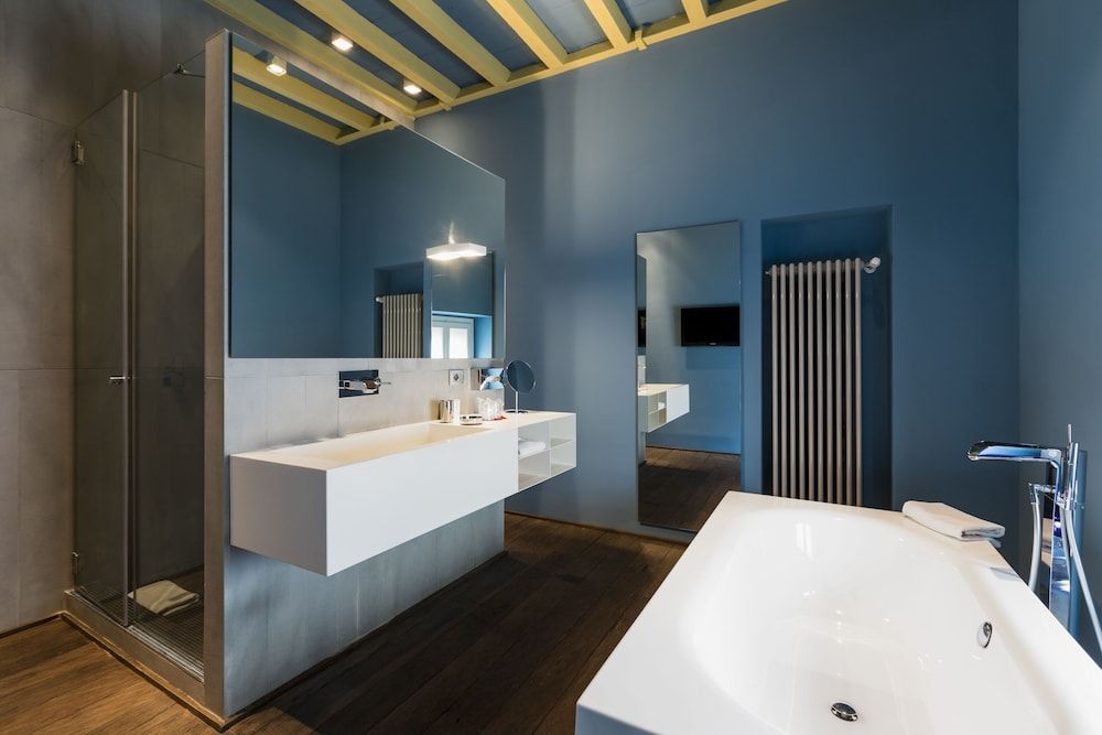 Palazzo Segreti - Bathroom - 1
