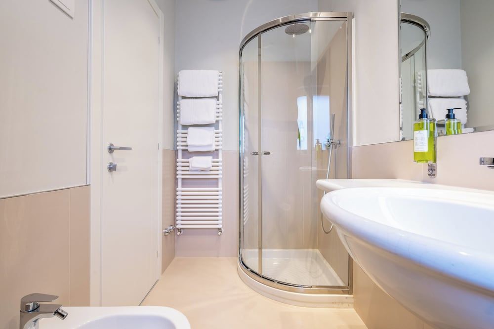 Hotel Regina Elena 57 & Oro Bianco Spa - Bathroom