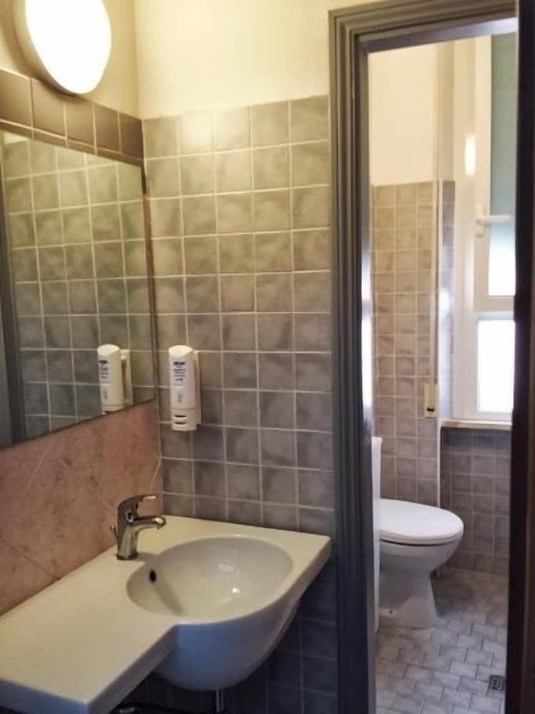 Hotel Penny - Bathroom - 2