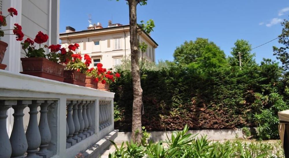 Hotel Esedra - Exterior