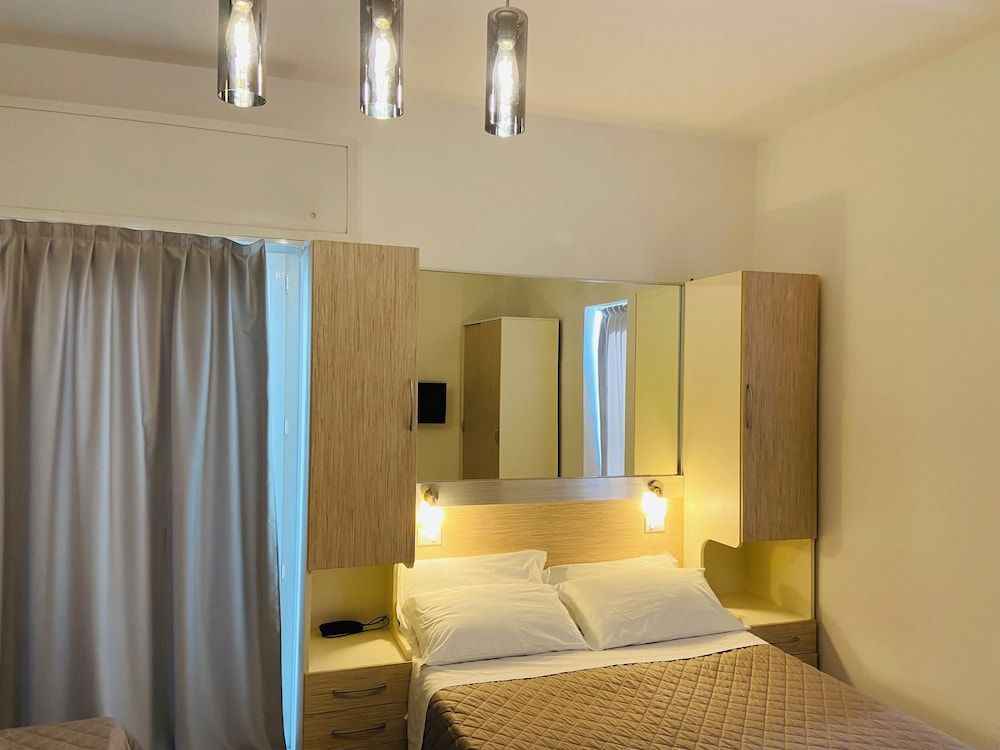 HOTEL BUTTERFLY WELLNESS & SPA - Room - 2