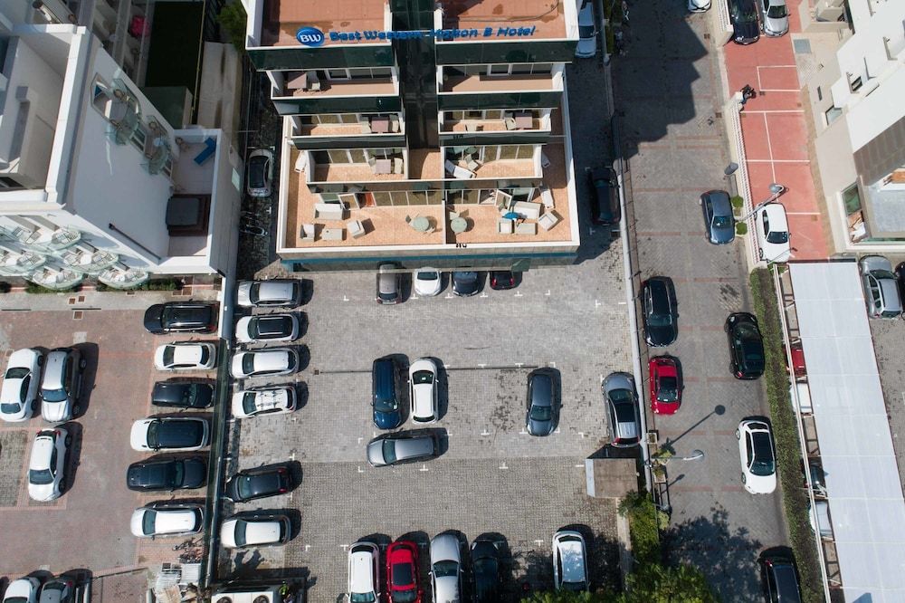 Best Western Maison B Hotel - Exterior - 1