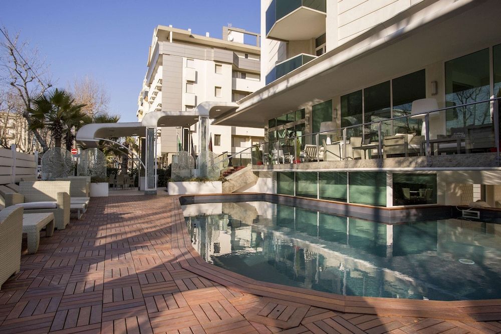 Best Western Maison B Hotel - Exterior