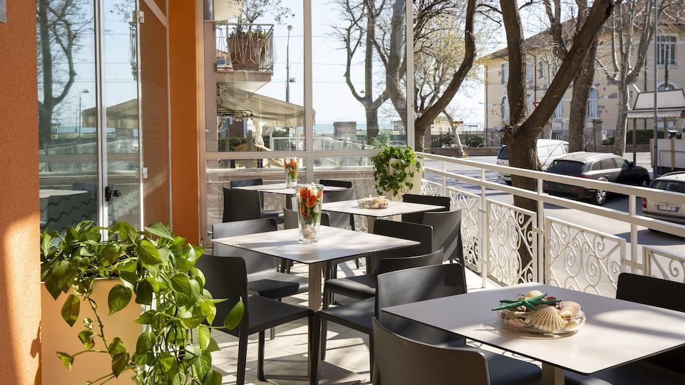 Hotel Ravello Rimini - Exterior - 2