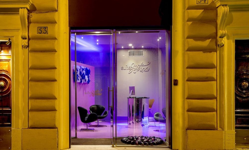 SUITE SISTINA FOR BRAVE LOVERS - Property entrance