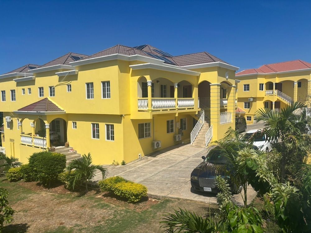 Kingsbird by the sea Inn - Primary image