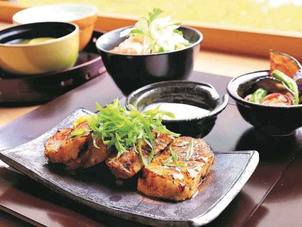 HOTEL ELCIENT KYOTO HACHIJOGUCHI - Restaurant - 2