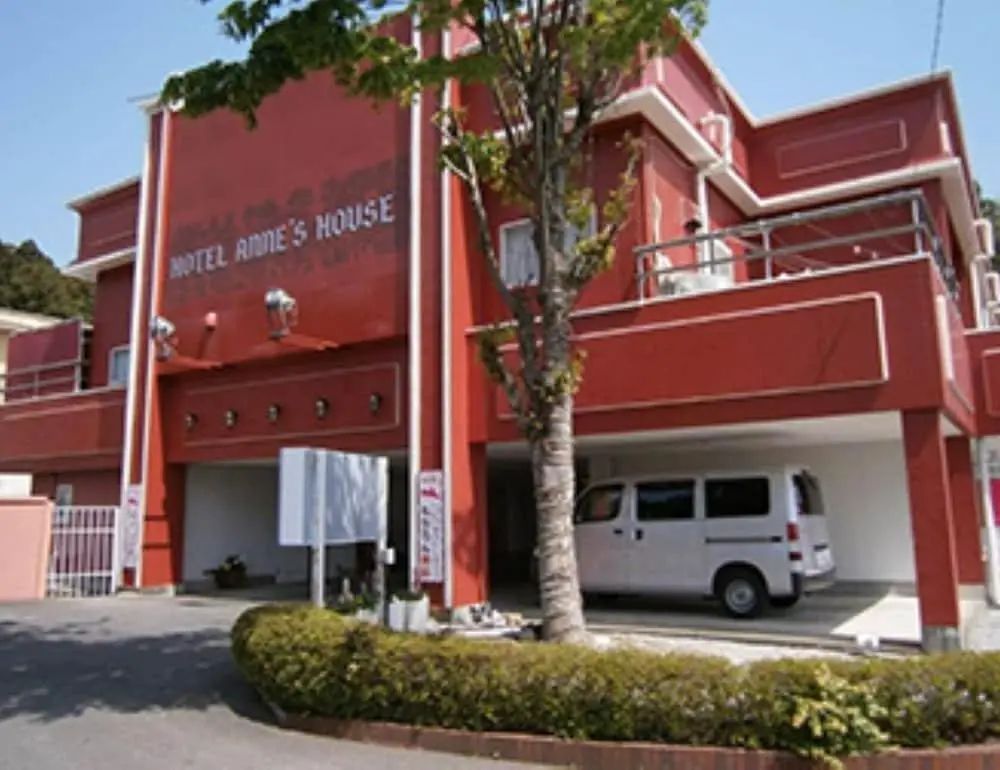 Primary image