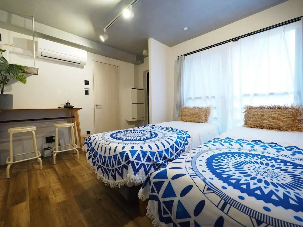 Luana Shibuya - Room - 2