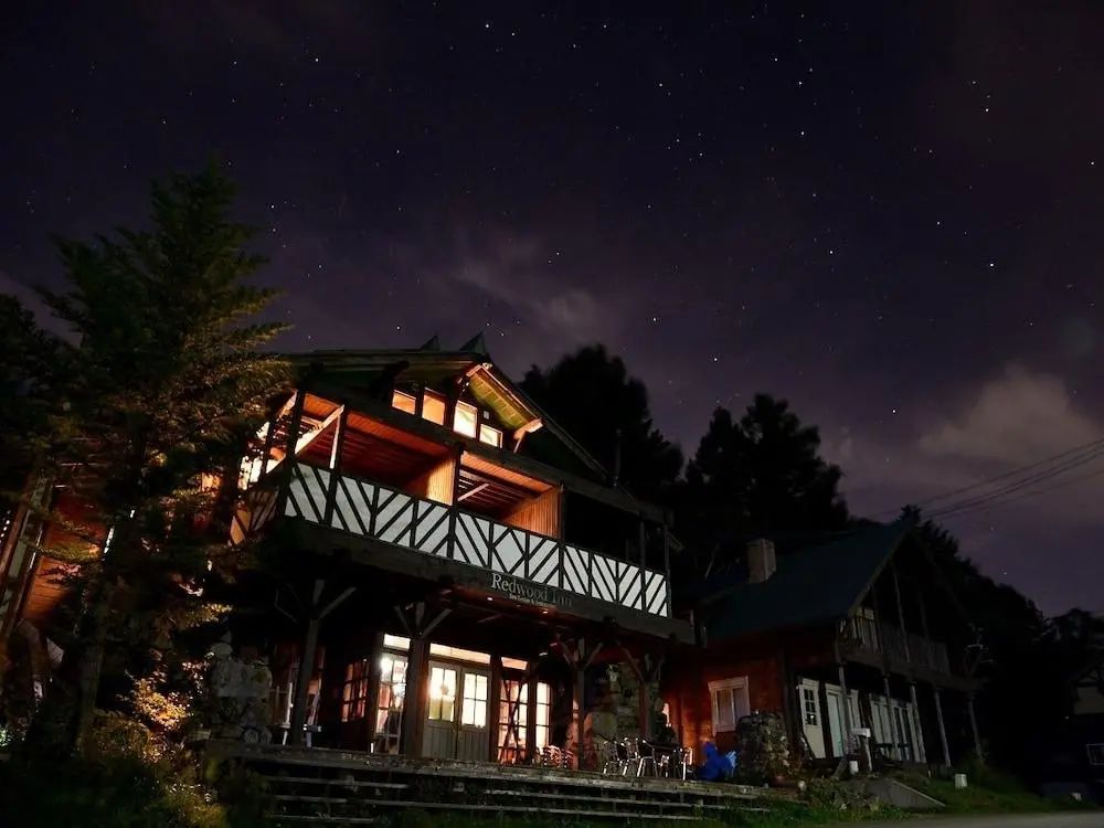 Spa Lodge Redwood Inn - Primary image