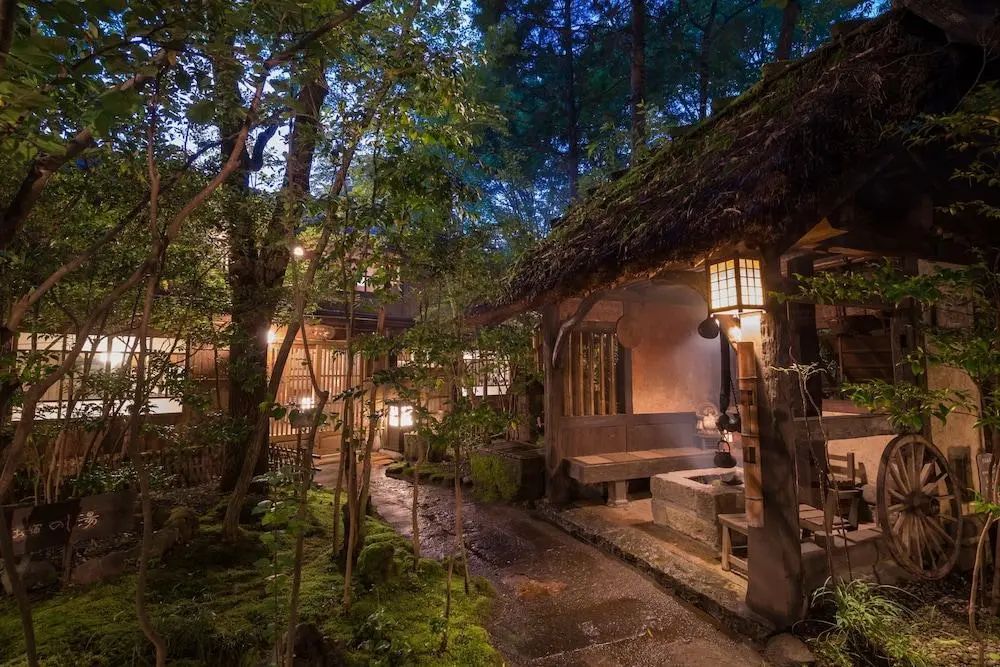 Kurokawa Onsen Oyado Noshiyu - Front of property - evening night - 3