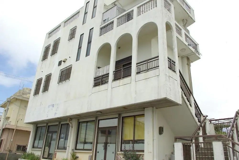 Primary image