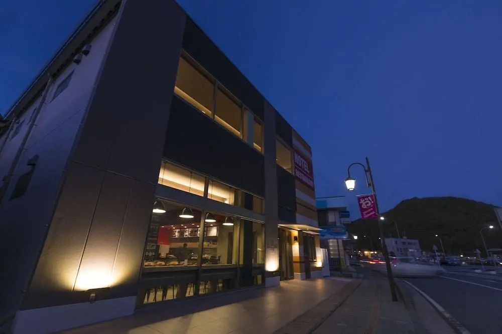 Daemado Hotel Hitakatsu - Front of property - evening night - 2