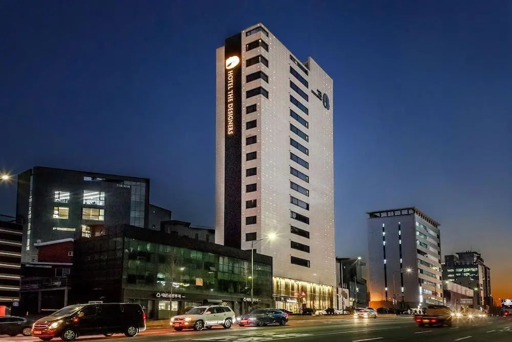 Hotel The Designers Hongdae - Primary image - 1