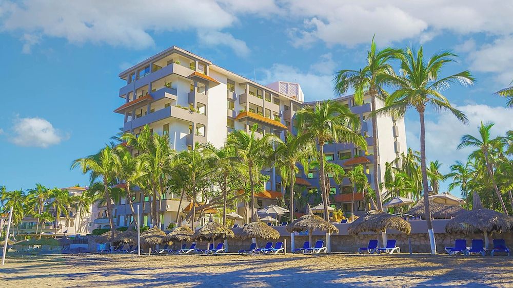 Luna Palace Hotel and Suites - Exterior - 2