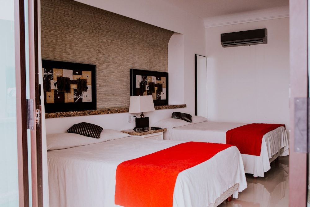 Diamond Bay - Room - 1