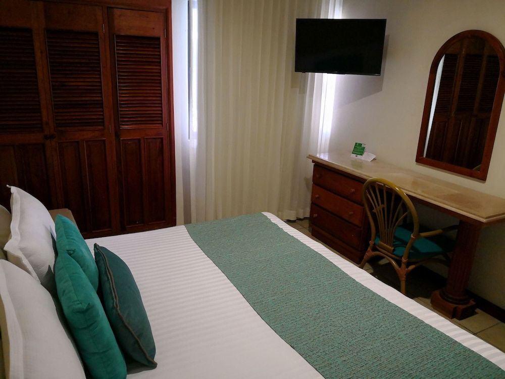 Hotel Playa Marina - Room - 1