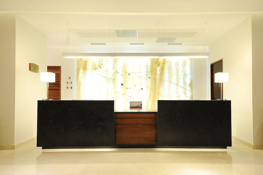 Holiday Inn Express Puerto Vallarta by IHG - Exterior - 2