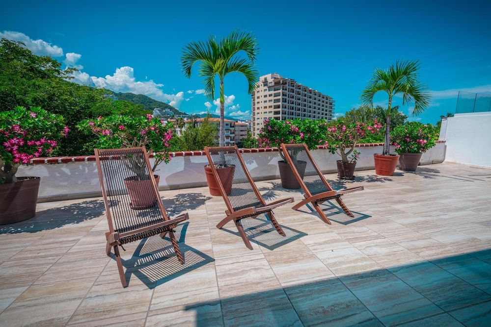 Hotel Encino Malecón Centro Puerto Vallarta - Exterior - 2