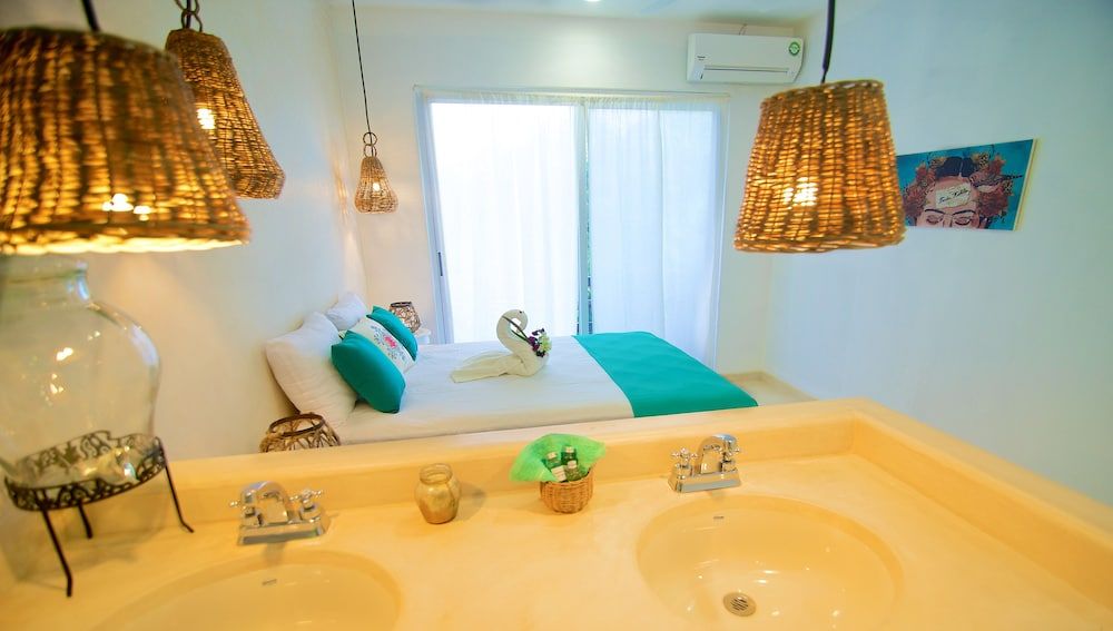 Livetulum - Bathroom sink - 1