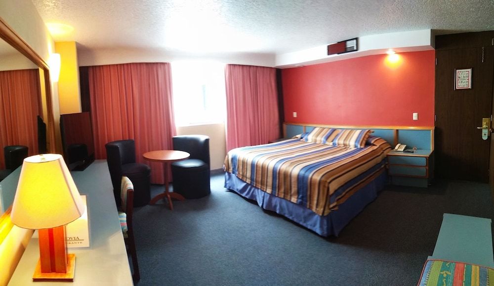 Segovia Regency Hotel - Room - 1