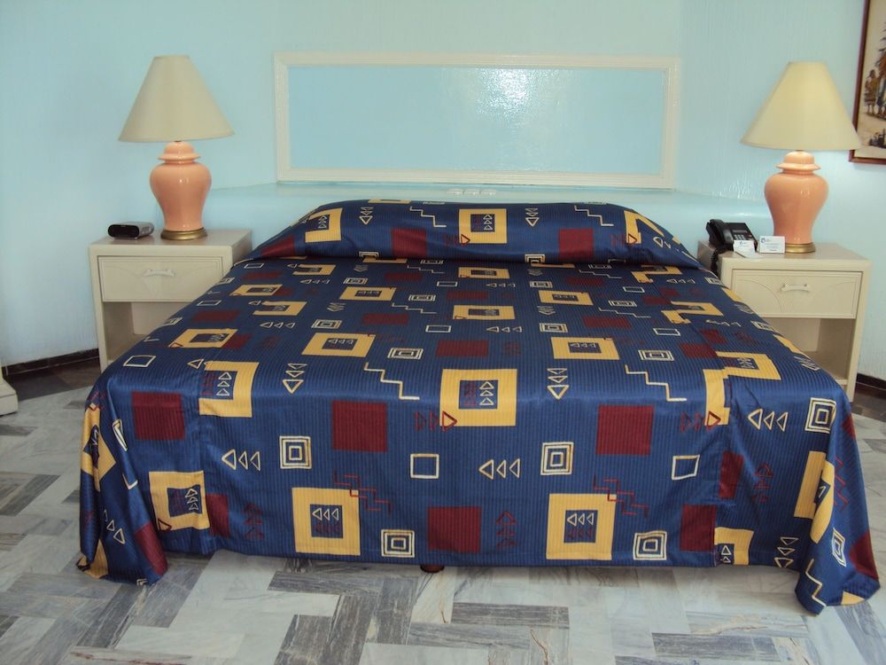 Hotel Acapulco Malibu - Room - 1