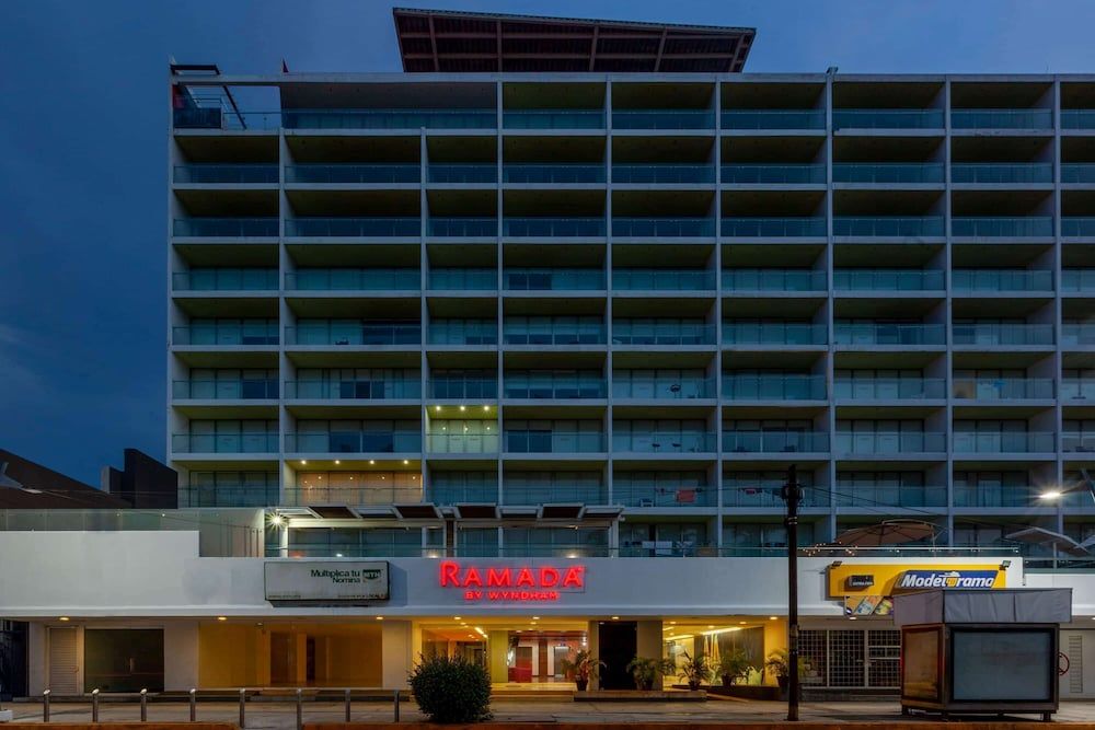 Ramada by Wyndham Acapulco Hotel & Suites - Exterior