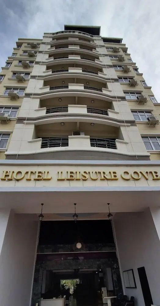 Leisure Cove Hotel & Apartments - Front of property - 2