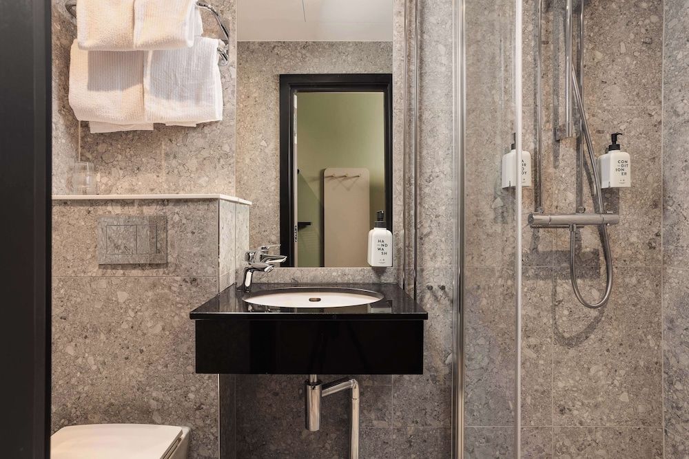 Scandic Holberg - Bathroom - 2