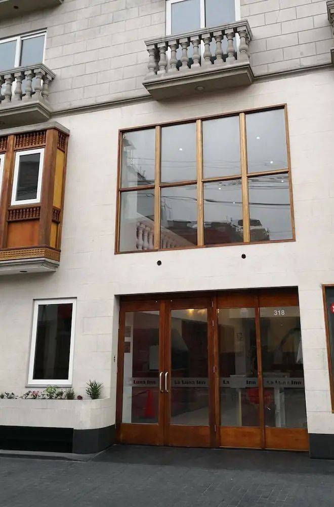 La Luna Inn - Front of property - 2