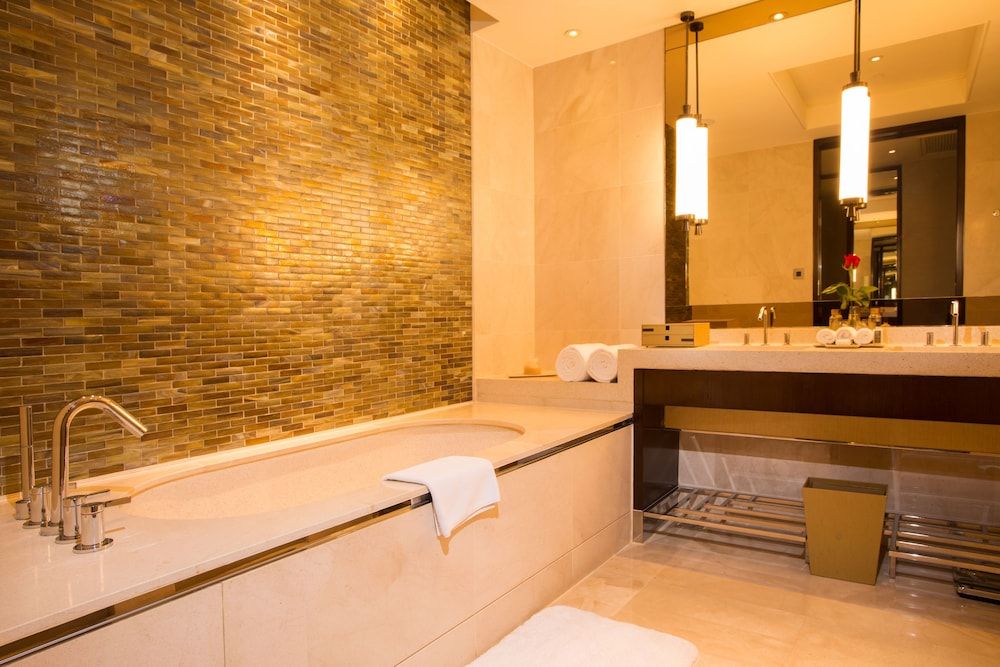 City of Dreams - Nüwa Manila - Bathroom - 2